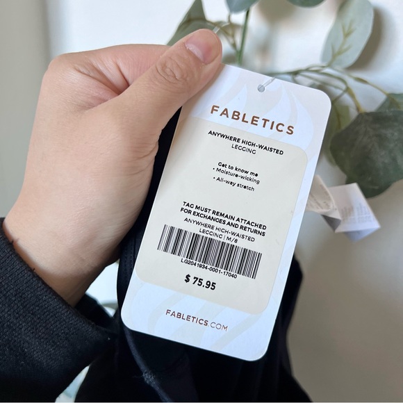 NWT Fabletics Leggings - Picture 8 of 10